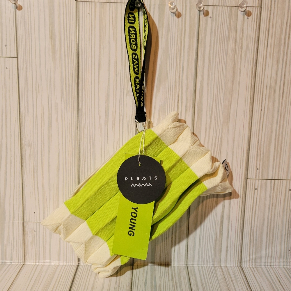 PLEATS MAMA x Olive Young 25th Anniversary Pouch NWT